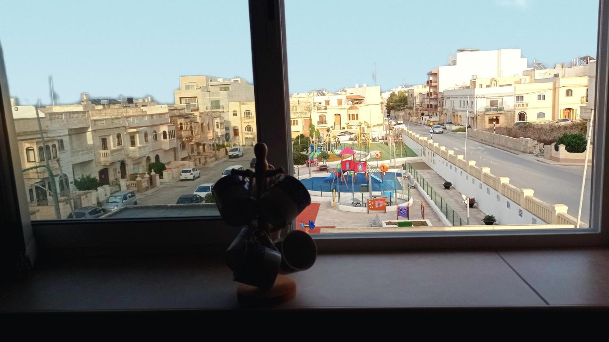 Joseph 2 Stylish Flat With Open Views, Just 4Km From The Airport Or Beach Siggiewi Exterior photo